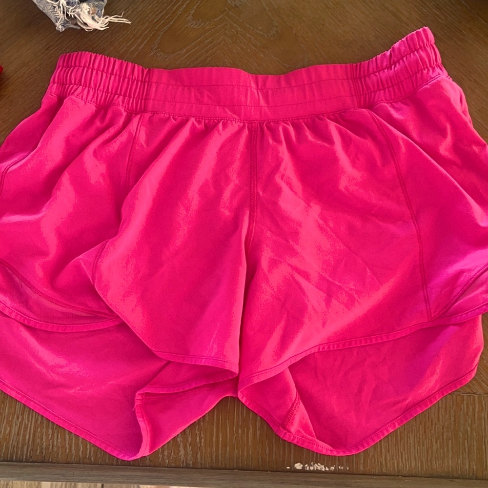 hot pink lulu